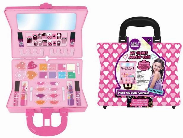 Valigetta per trucco e manicure con accessori