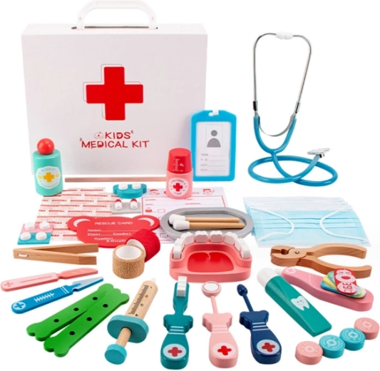 set di legno piccolo dottore