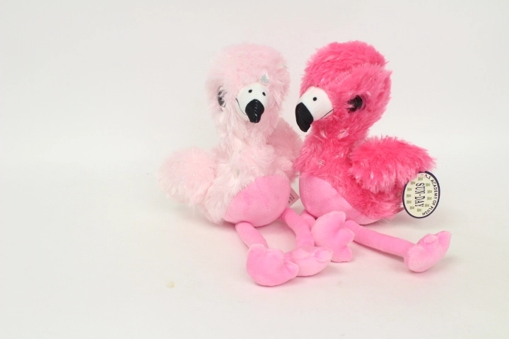 Fenicottero di peluche