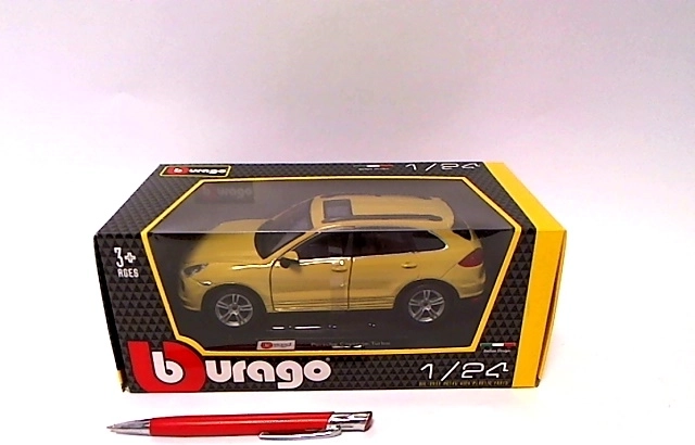 Bburago Porsche Cayenne Turbo giallo 1:24