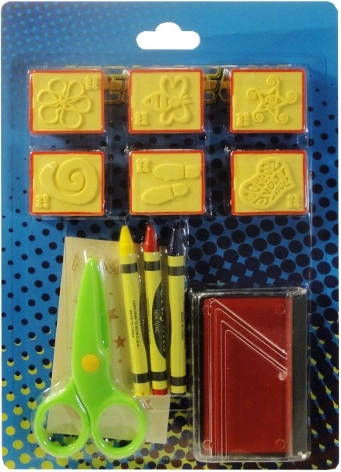Set colorato di timbri con spugnetta, pastelli e forbici