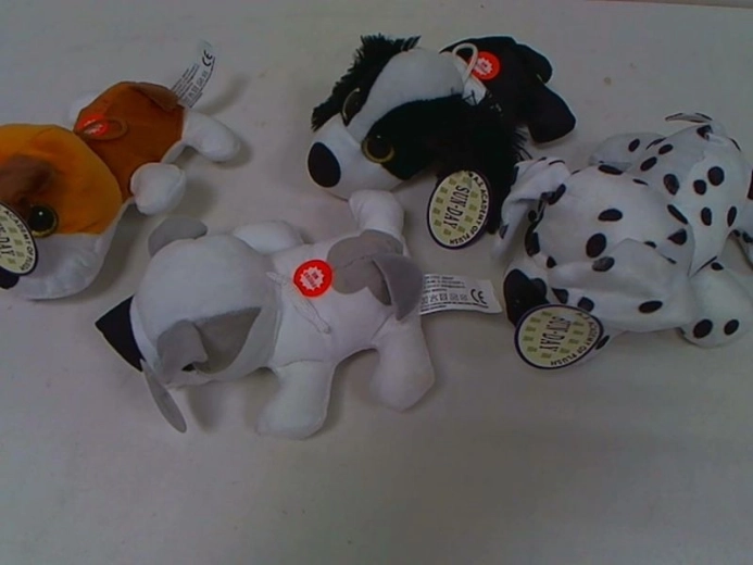 Cagnolino di peluche con suono 15 cm (6 varianti)