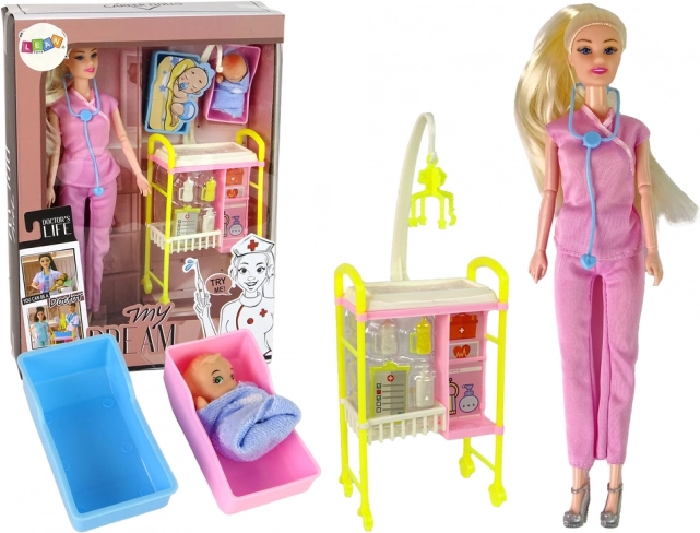 Bambola medica con capelli lunghi e accessori