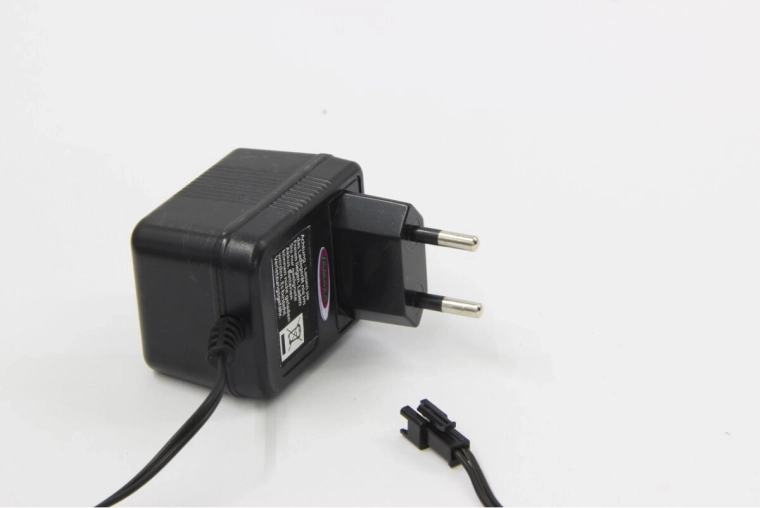 Caricabatterie per Dancing Car 6 V con connettore (230 V) - 1 pezzo