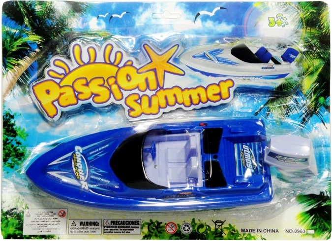 Barchetta di plastica a batterie per bambini