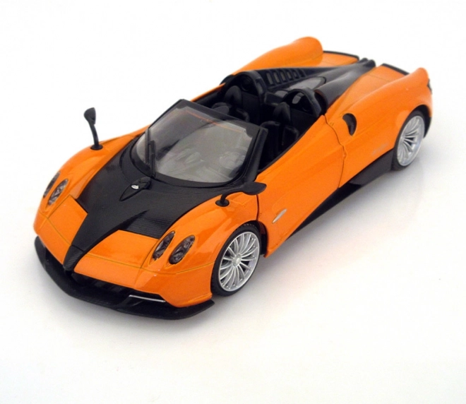 Modello auto Pagani Huayra Roadster 1:24