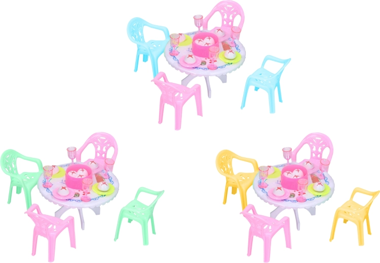 Set da pranzo per bambole
