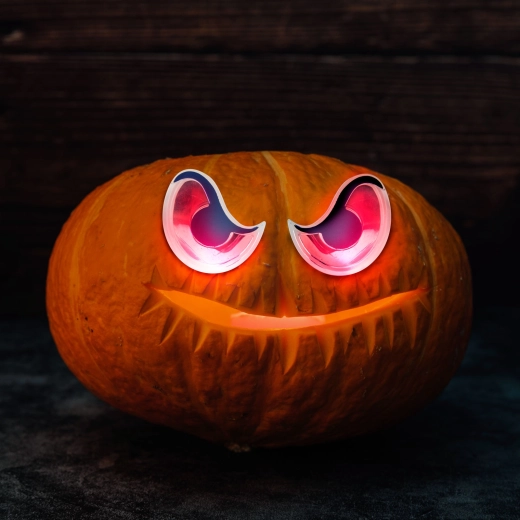 Occhi spaventosi di Halloween con illuminazione LED rossa a batteria