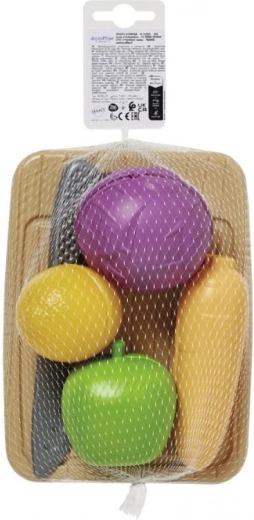 Tagliere da cucina con verdura giocattolo