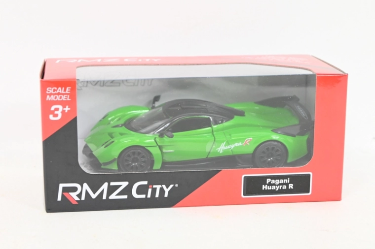 Modello di auto RMZ Pagani Huayra R verde