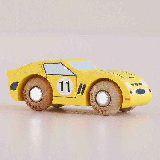 Le Toy Van macchinina da corsa in legno Luca gialla