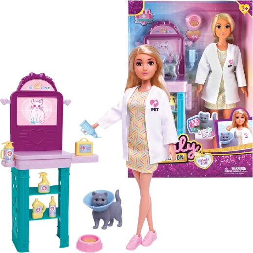 Bambola veterinaria con gattina