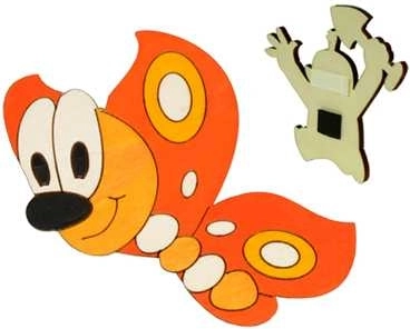 Magnete decorativo in legno a forma di farfalla