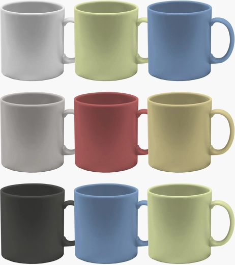 Piccola tazza in plastica liscia 220 ml, mix di colori