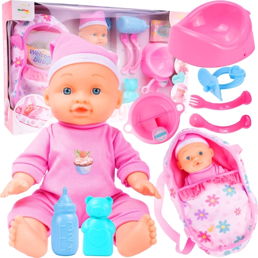 Bambola con accessori e seggiolino