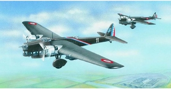 Modello Amiot 143 in scala 1:72