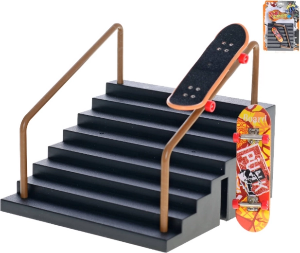 Set da gioco con fingerboard (skateboard da dita) con rampa a scala