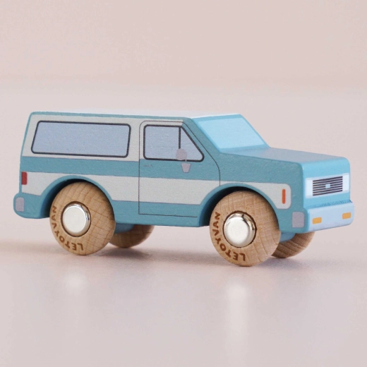 Le Toy Van macchinina in legno Chuck – SUV classico