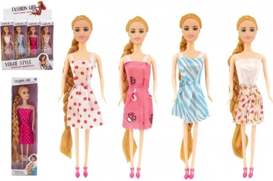 Bambola con treccia lunga