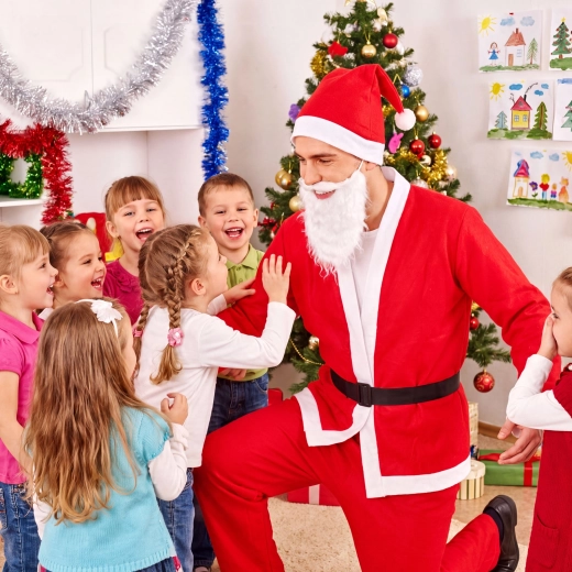 Costume da Babbo Natale con pantaloni, mantello, cappello, barba e cintura
