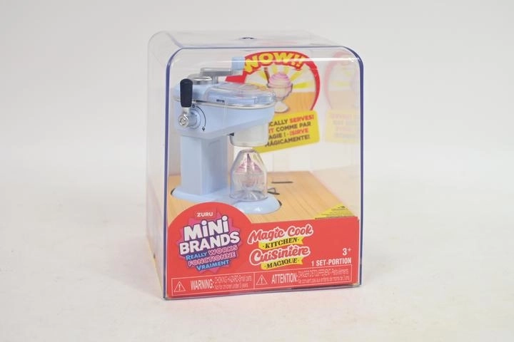 ZURU Mini Brands Magic Cook mini macchina per gelato con luce UV