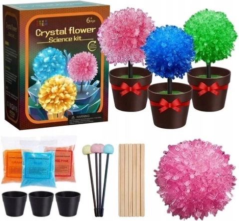 Alberello magico di cristalli con fiori