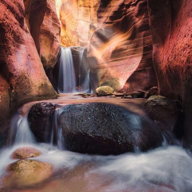 Puzzle Ravensburger 1500 pezzi Cascata del Canyon Rosso