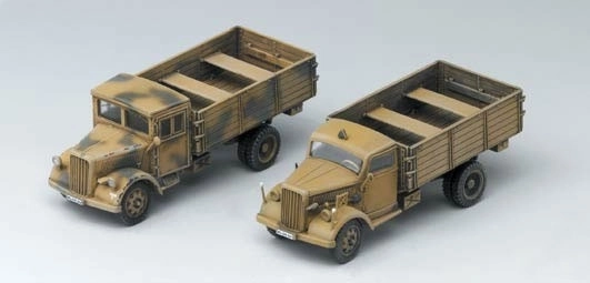Modello in plastica del camion tedesco (Versione Iniziale e Tardiva)