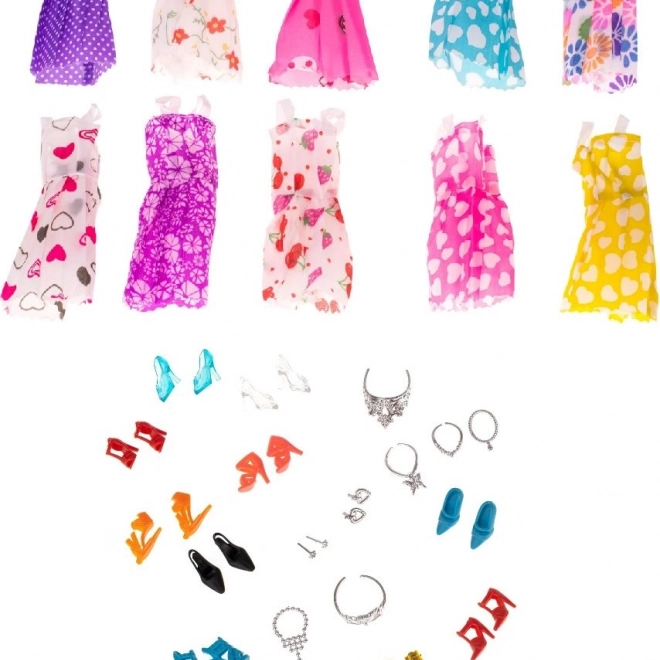 Set di abiti e accessori per bambole - 43 pezzi