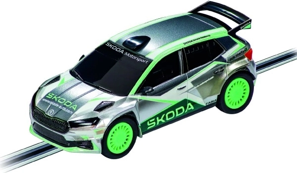 Macchinina ŠKODA Fabia RS Rally2 per pista elettrica CARRERA GO!!! 1:43