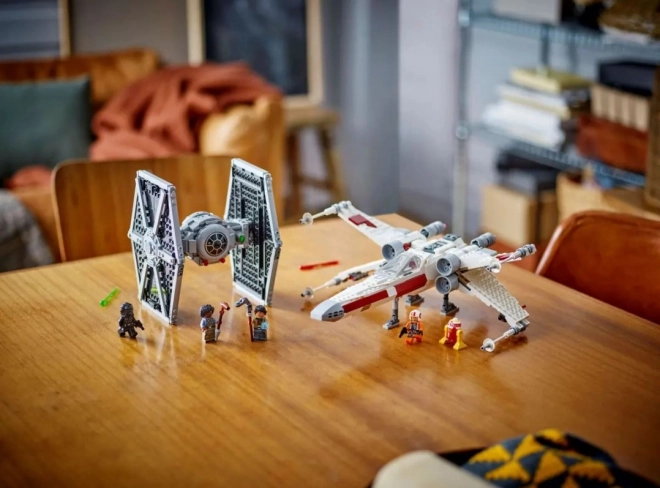 Caccia TIE e X-wing – Set Combinato LEGO Star Wars