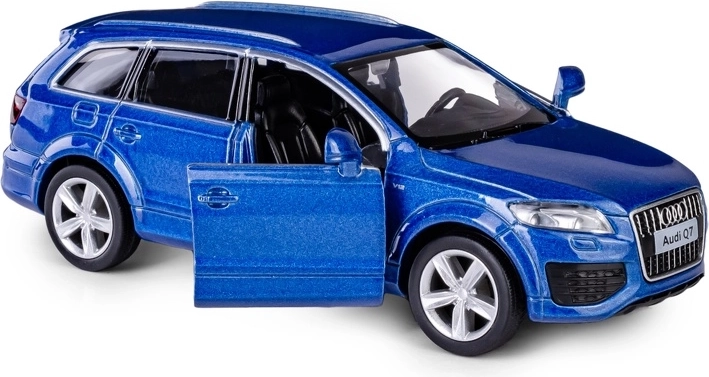 Porte apribili e interno dettagliato