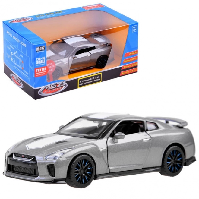 Auto in metallo Nissan GT-R 1:32 con porte apribili