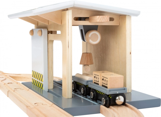 Deposito per treni Small Foot con accessori