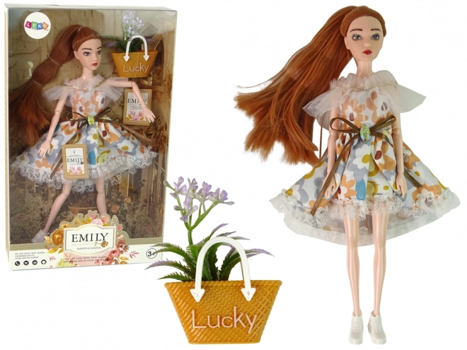 Bambola per bambini Emily autunnale con capelli rossi e fiori