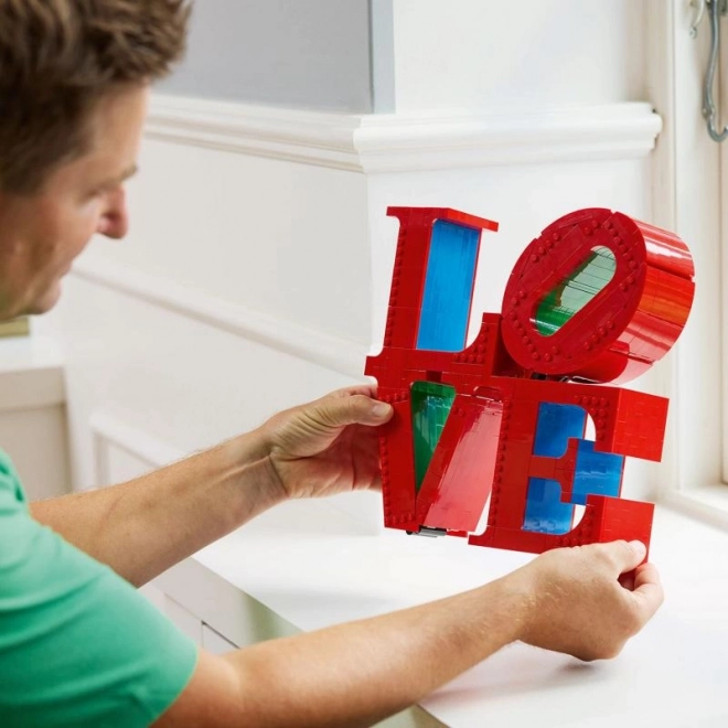Scultura d'amore LEGO Art