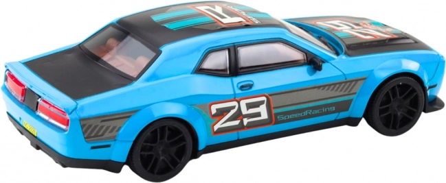 Auto sportivo con trazione posteriore blu