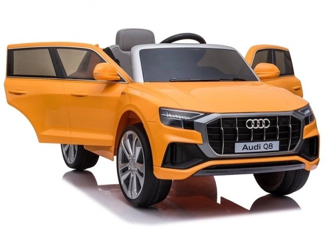 Auto a batteria Audi Q8 giallo laccato