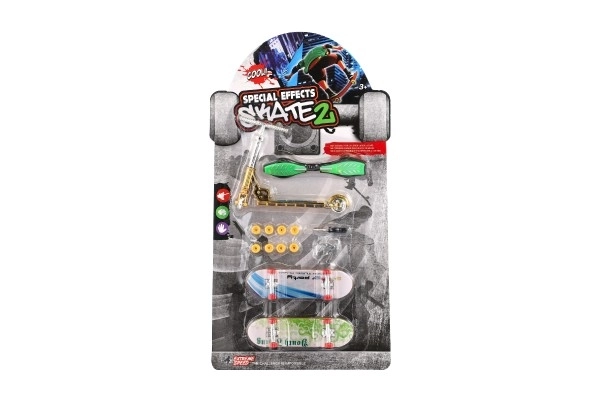 Set mini skateboard con accessori