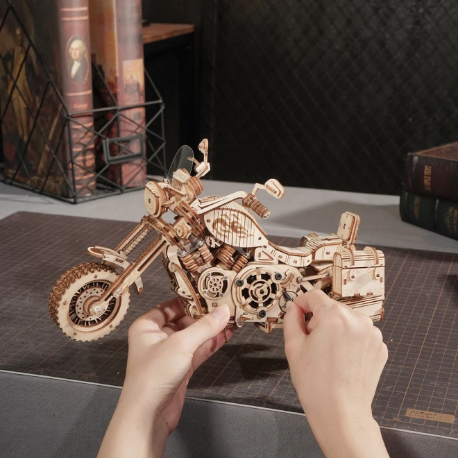 Puzzle 3D in Legno Cruiser Motorcycle 420 Pezzi