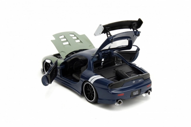 Mazda RX-7 93 con figura Naruto