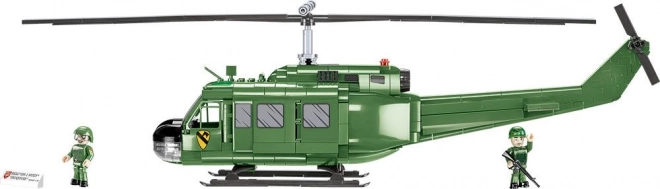 Elicottero Bell UH-1 Huey Iroquois Vietnam War in scala 1:32