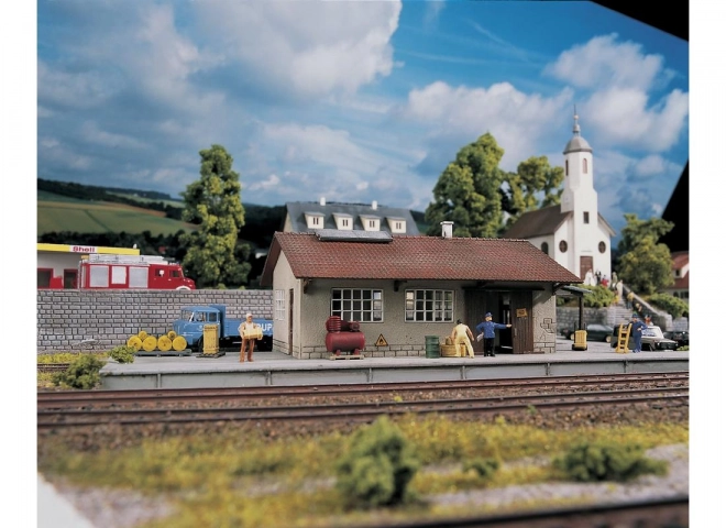 Magazzino Stazione Burgstein di Piko Hobby