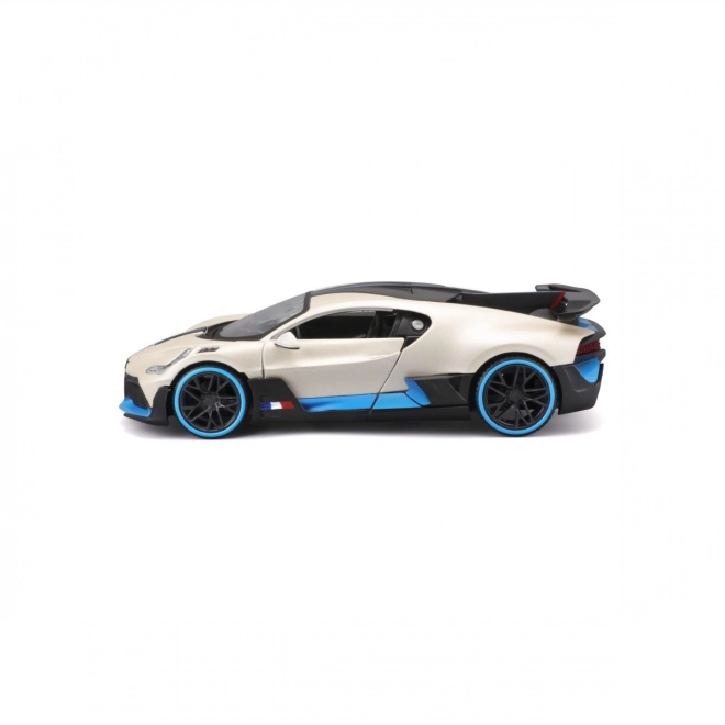 Modello Bugatti Divo 1:24 Bianco