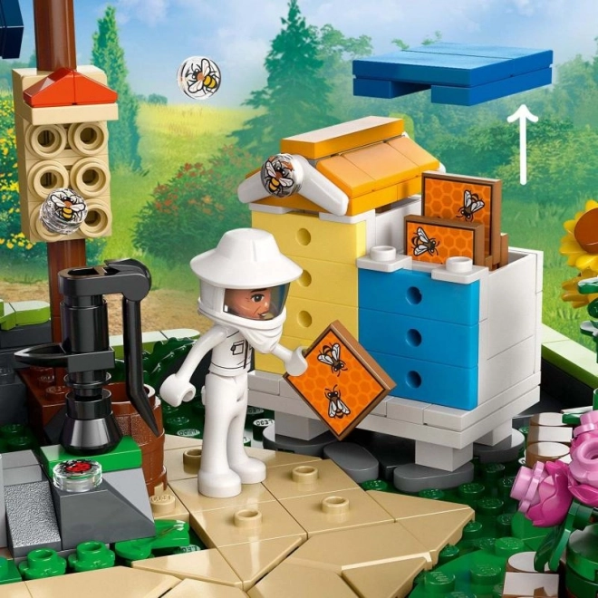 Casa degli apicoltori e giardino fiorito di LEGO Friends