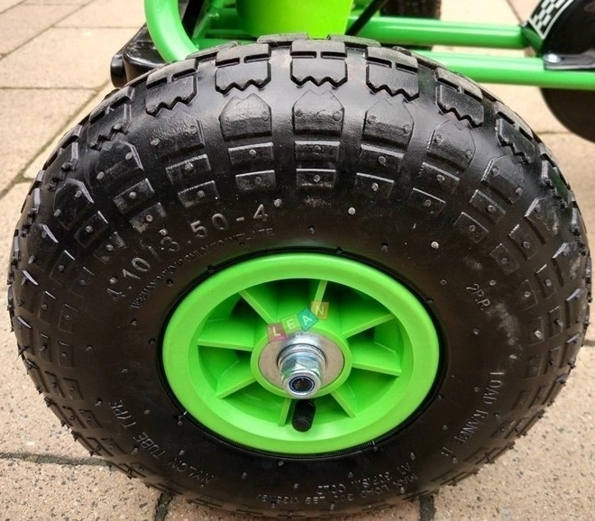 Kart a pedali + Pneumatici gonfiabili + Sedile regolabile – Verde