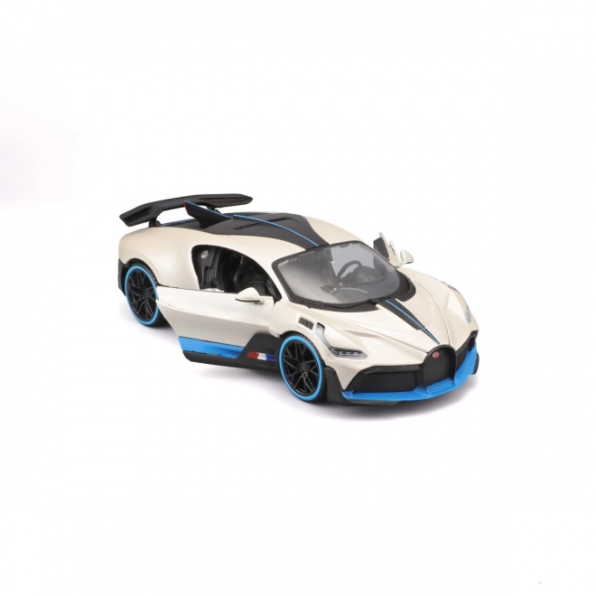 Modello Bugatti Divo 1:24 Bianco