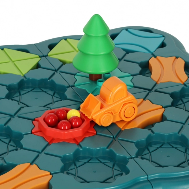 Gioco da tavolo logico labirinto con percorso a ostacoli