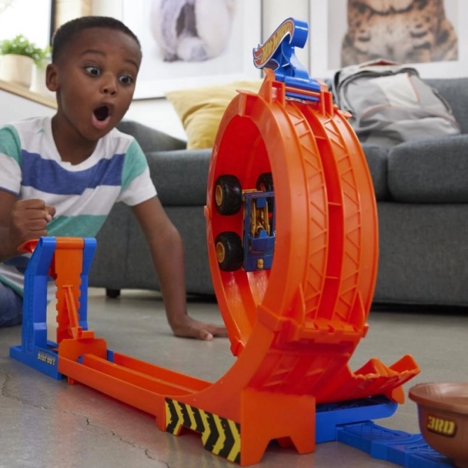 Pista Hot Wheels Monster Trucks con loop e Bigfoot