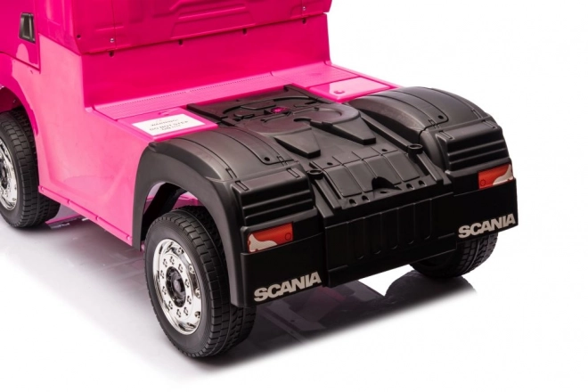 Auto elettrico Scania rosa 4x4